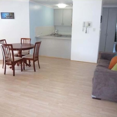Palm Beach Holiday Resort غولد كوست الغرفة الصورة